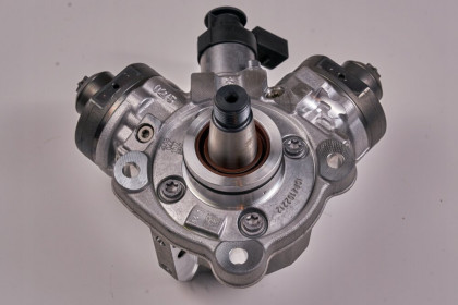 Pompe a injection bosch 059130755DF 0445010867